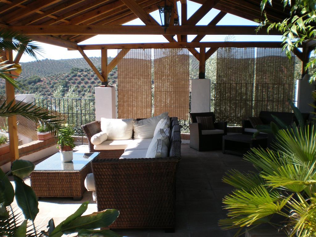 Cortijo La Haza Bed & Breakfast Iznajar Exterior photo